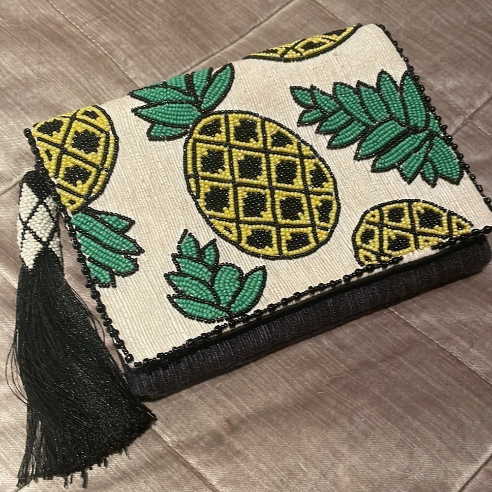 BAUBLEBAR Beaded Pineapple Crossbody Chain or Clutch Tassel Bag Purse - Picture 10 of 11